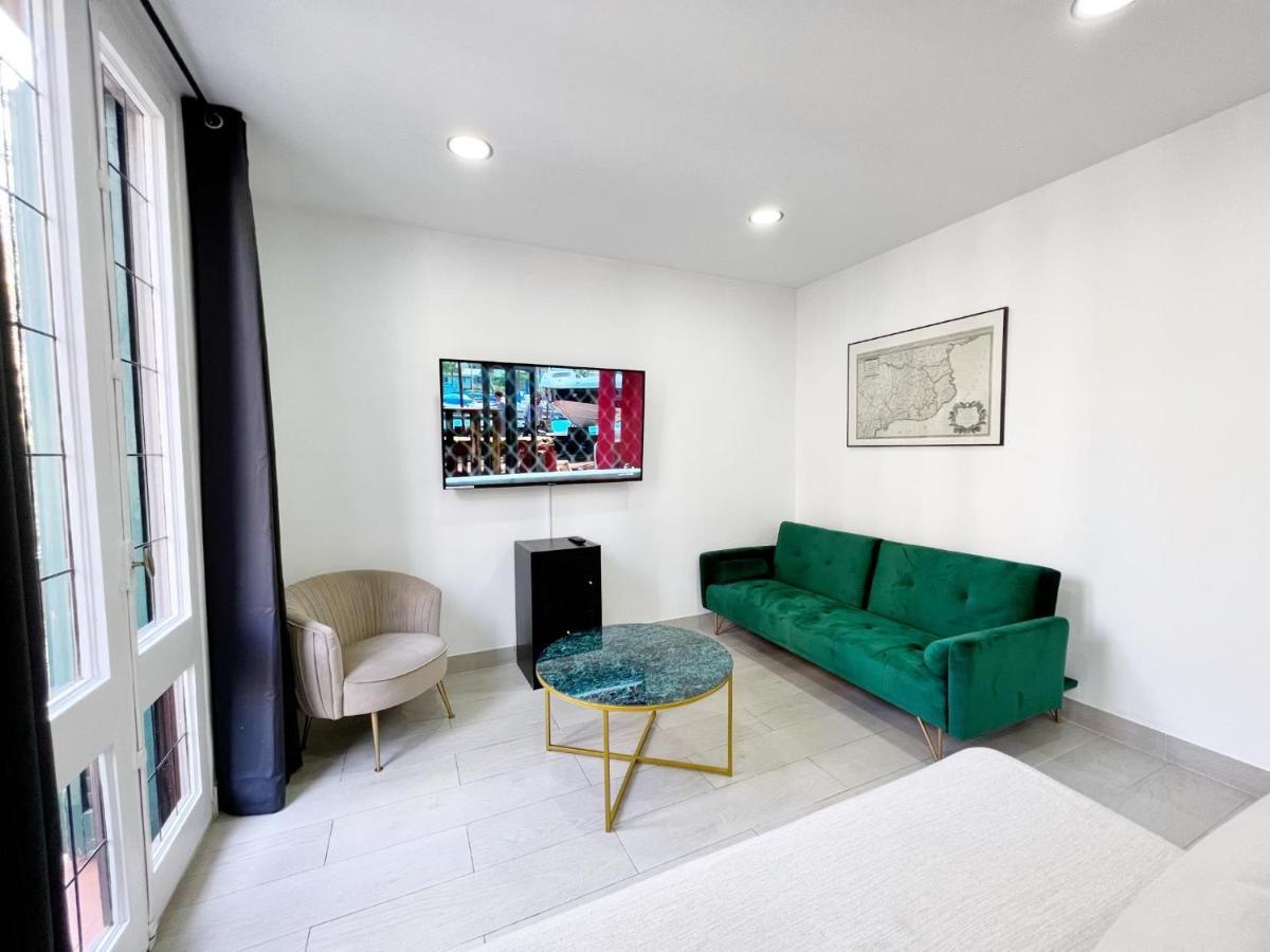 Appartamento Sagrada Familia Gaudi Barcellona Esterno foto